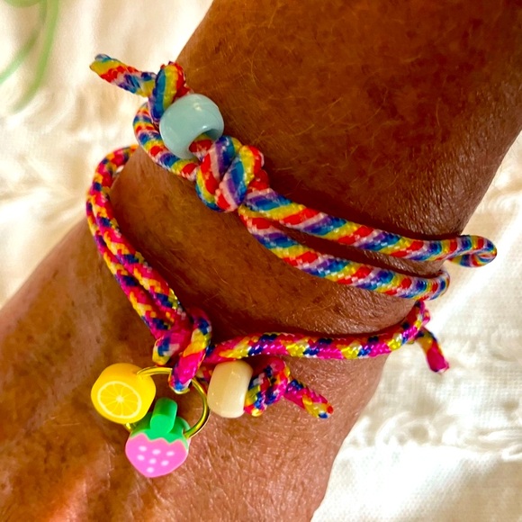 New Super Cute Strawberry Lemonade Sliding Bracelet multi Pink - Picture 3 of 6